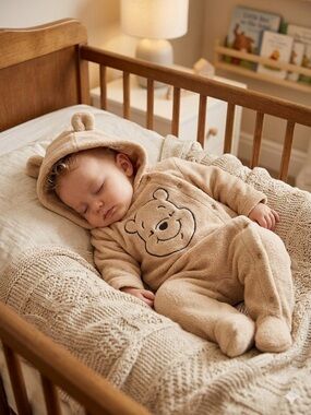 Plush Winnie-the-Pooh Hooded One-Piece for Baby 6-9 months